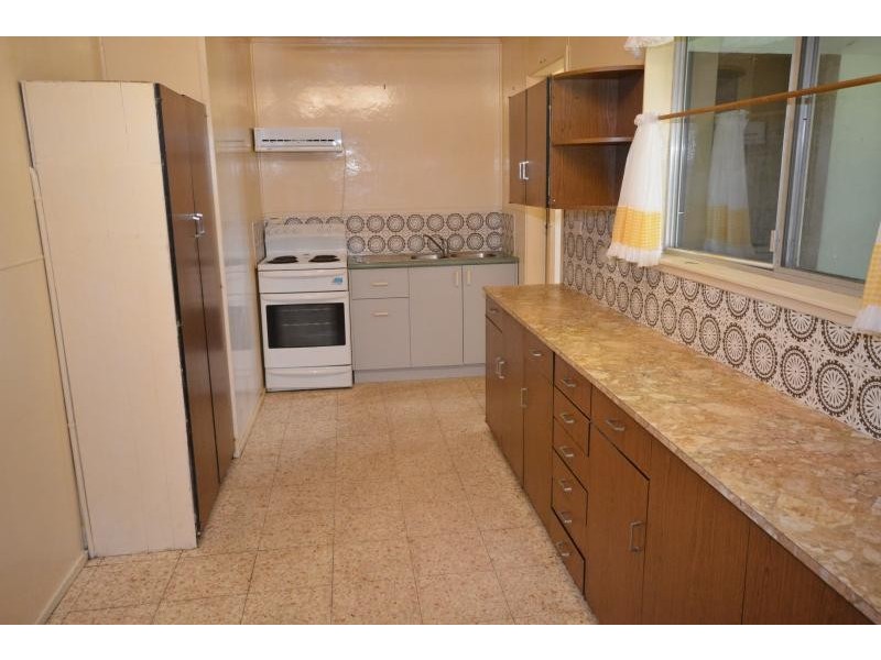 55 Annetts  Parade, Mossy Point NSW 2537