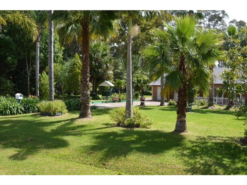 10 Kauzal Crescent, Surf Beach NSW 2536