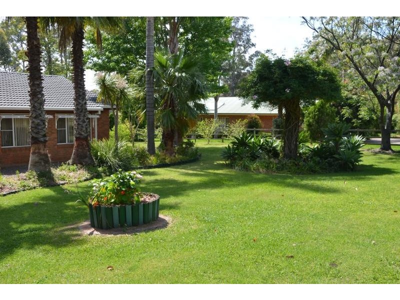 10 Kauzal Crescent, Surf Beach NSW 2536