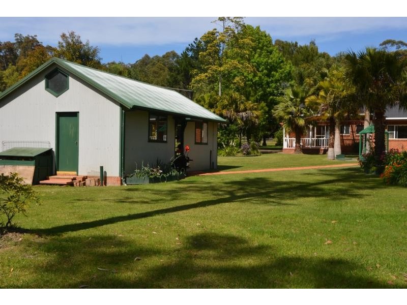 10 Kauzal Crescent, Surf Beach NSW 2536