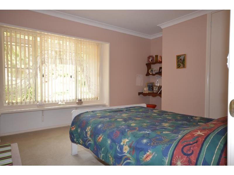 10 Kauzal Crescent, Surf Beach NSW 2536