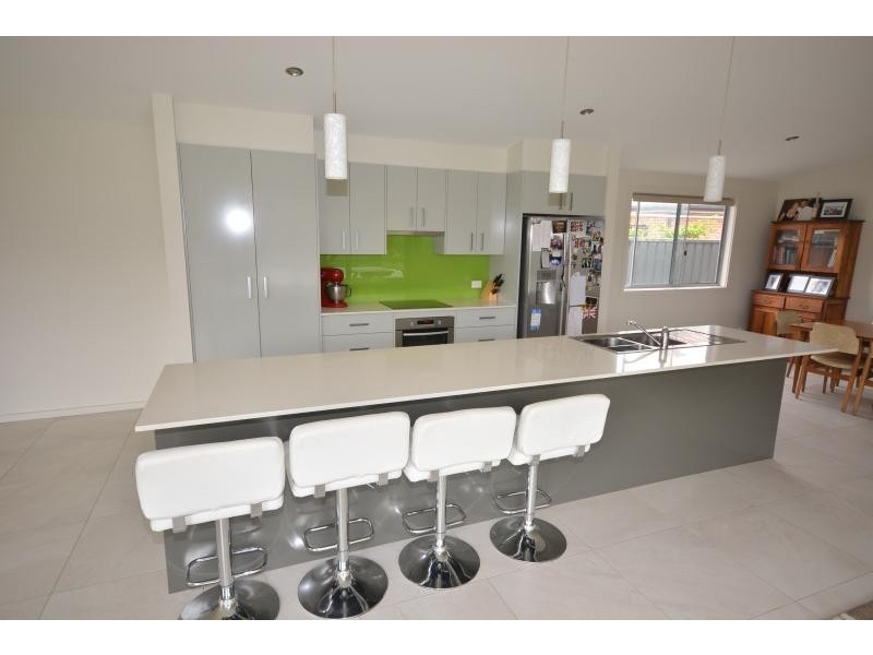 10 Gillan Grove, Broulee NSW 2537