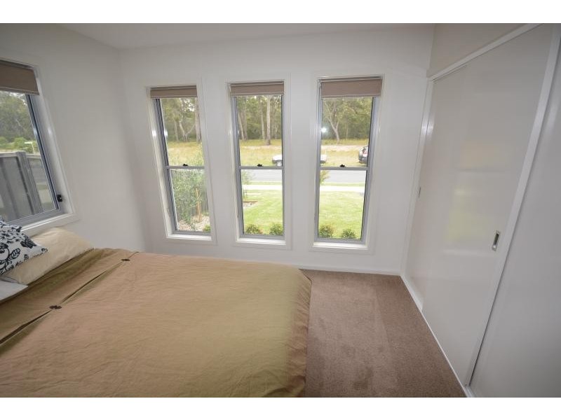 10 Gillan Grove, Broulee NSW 2537