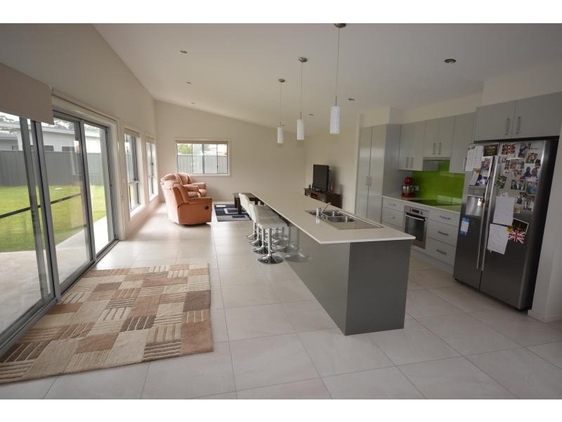 10 Gillan Grove, Broulee NSW 2537