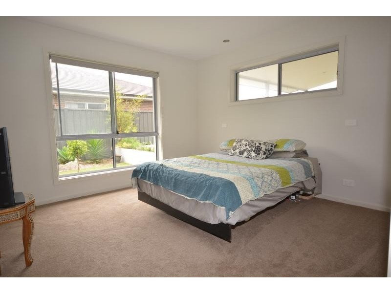 10 Gillan Grove, Broulee NSW 2537