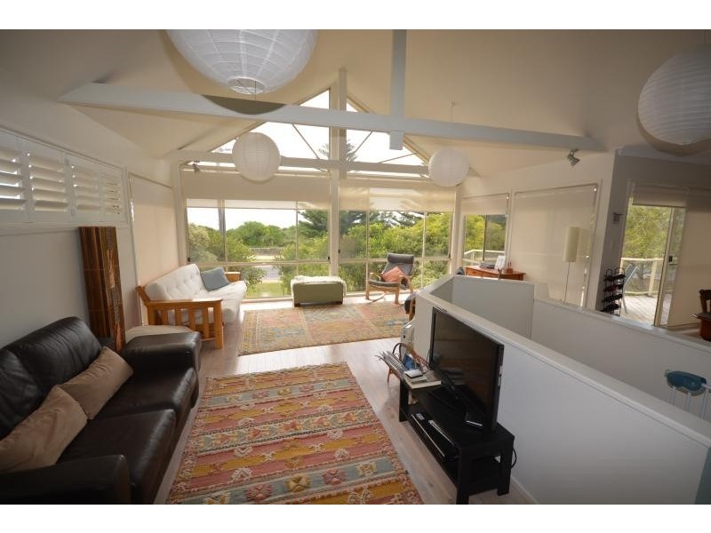 19 Coronation Drive, Broulee NSW 2537
