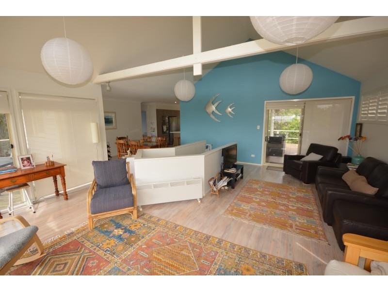19 Coronation Drive, Broulee NSW 2537