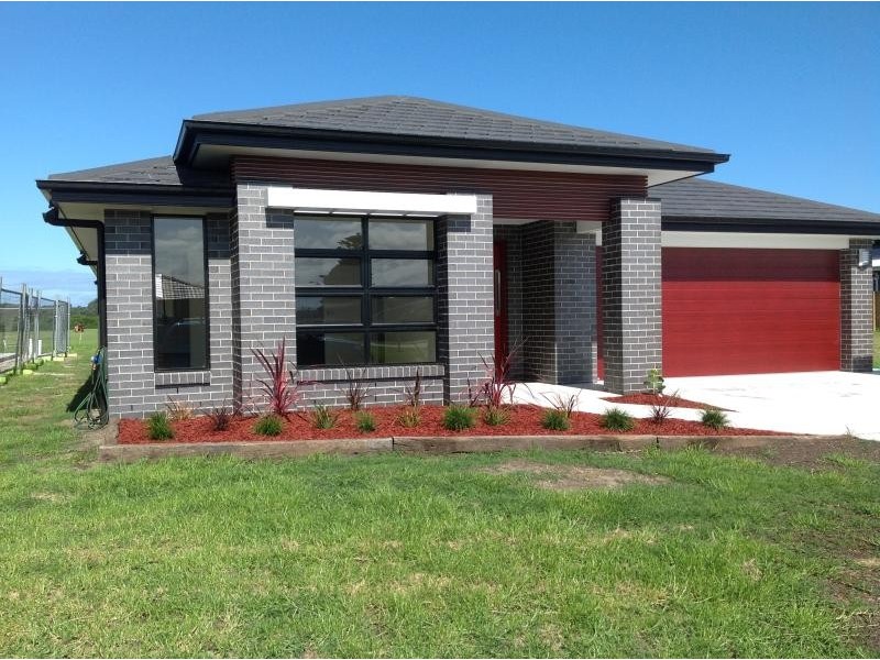 14 Bagarin  Avenue, Tomakin NSW 2537