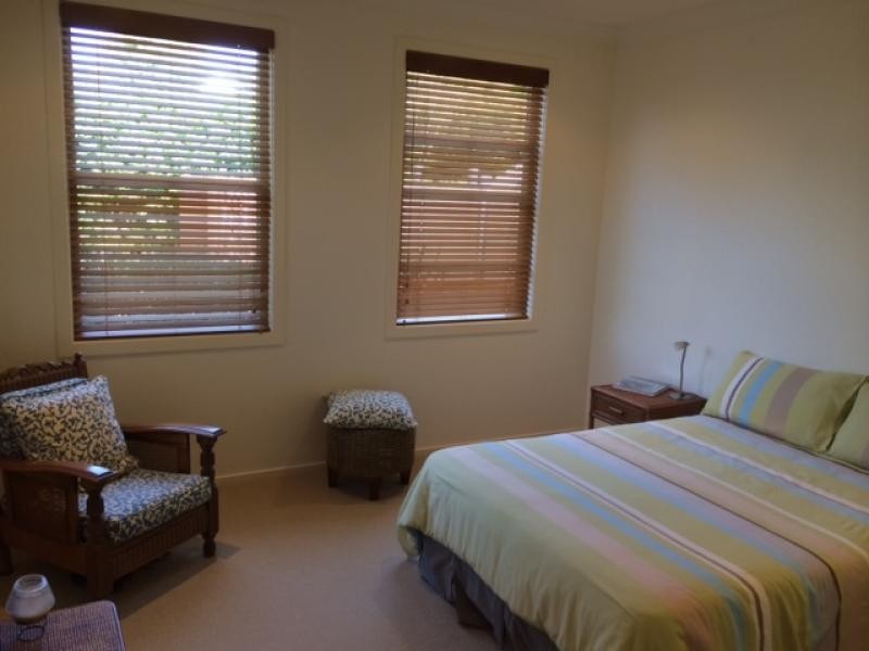 12 Charles Moffit  Drive, Moruya Heads NSW 2537