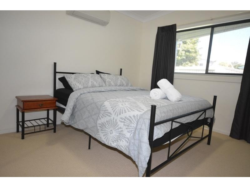 37 Kingston Place, Tomakin NSW 2537