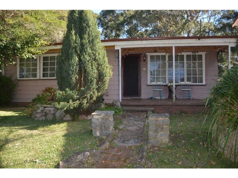 11 Hazel Road, Moruya NSW 2537