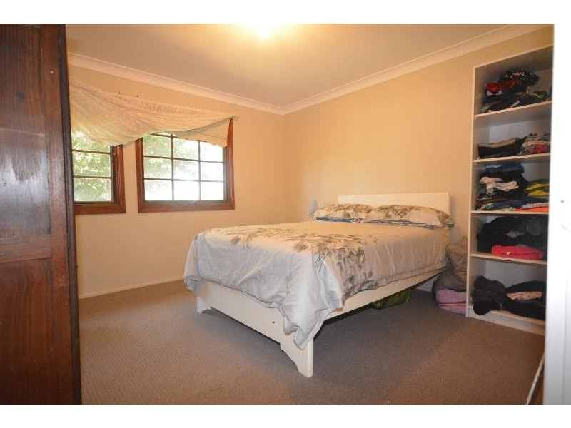 11 Hazel Road, Moruya NSW 2537