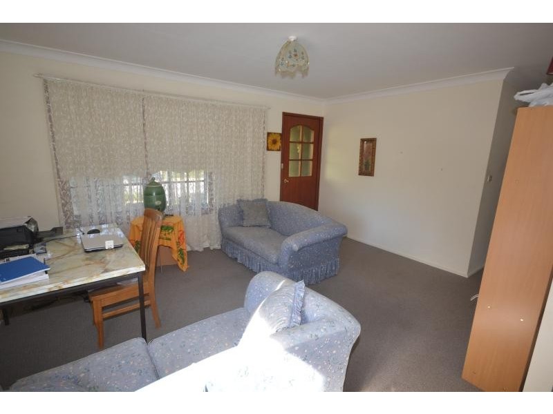 11 Hazel Road, Moruya NSW 2537