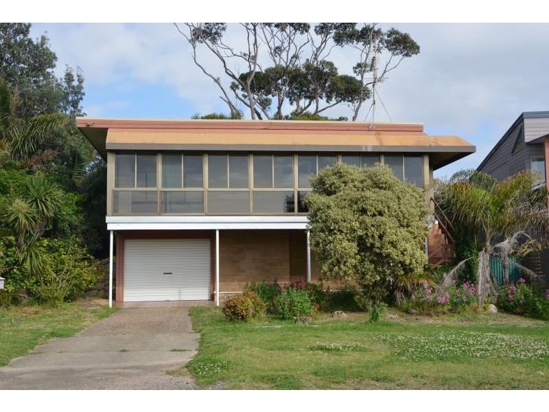 61 Coronation  Drive, Broulee NSW 2537