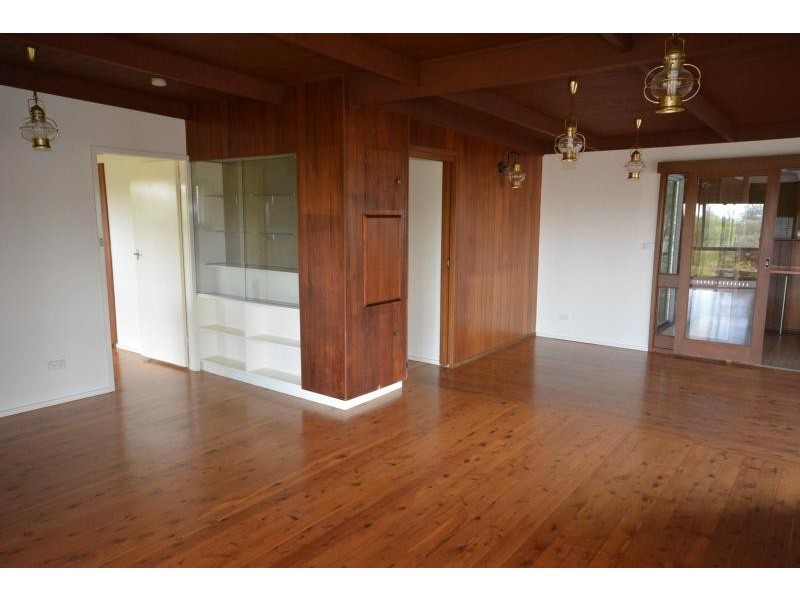 61 Coronation  Drive, Broulee NSW 2537