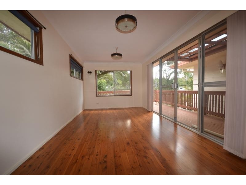 61 Coronation  Drive, Broulee NSW 2537