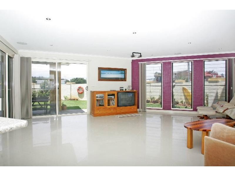 116 Hutton Road THE ENTRANCE NORTH 2261, The Entrance North NSW 2261