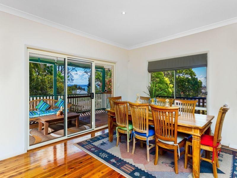 12 Battley Avenue THE ENTRANCE 2261, The Entrance NSW 2261