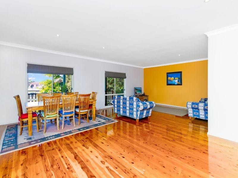 12 Battley Avenue THE ENTRANCE 2261, The Entrance NSW 2261