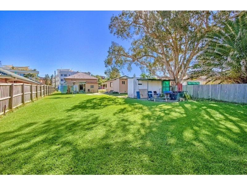 16 Gosford Avenue THE ENTRANCE 2261, The Entrance NSW 2261