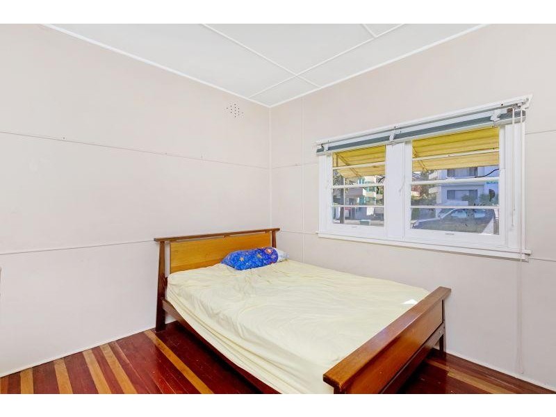 16 Gosford Avenue THE ENTRANCE 2261, The Entrance NSW 2261