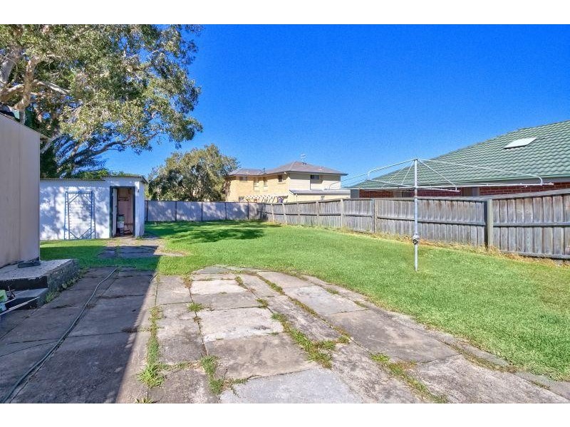 16 Gosford Avenue THE ENTRANCE 2261, The Entrance NSW 2261