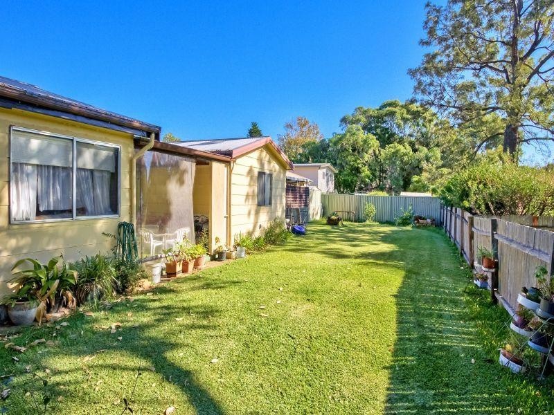 105 Natuna Avenue BUDGEWOI 2262, Budgewoi NSW 2262