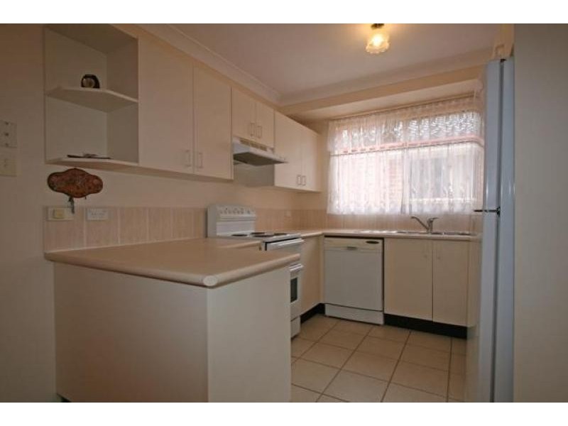 38  Ferndale  Street KILLARNEY VALE 2261, Killarney Vale NSW 2261