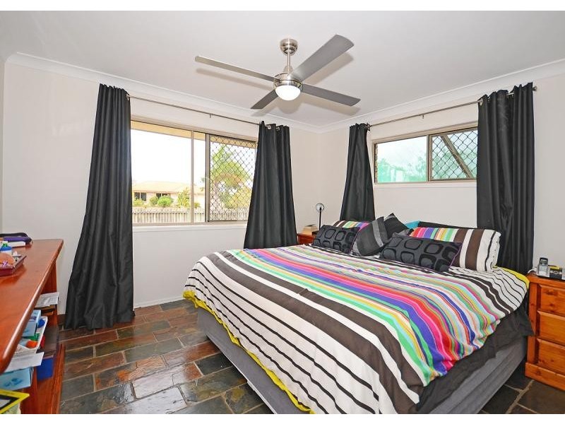 59 Banksia Street, Point Vernon QLD 4655