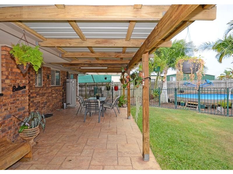 59 Banksia Street, Point Vernon QLD 4655