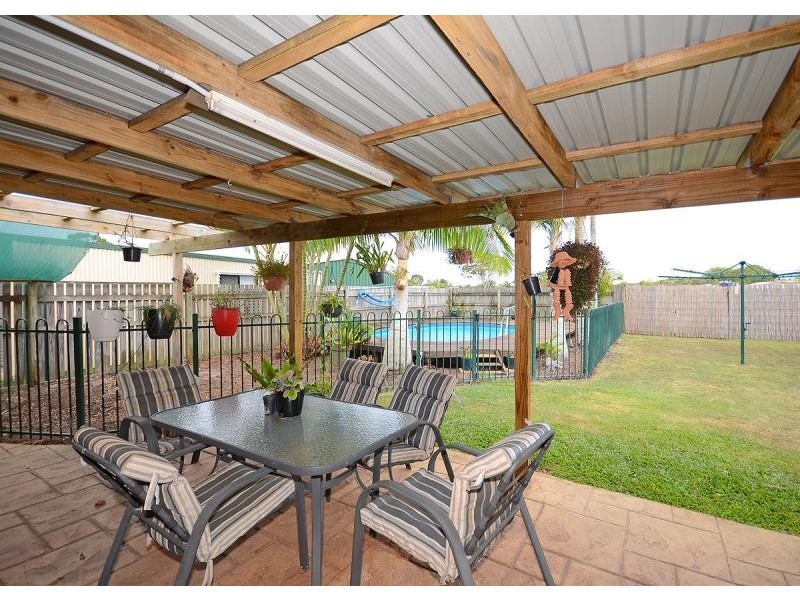 59 Banksia Street, Point Vernon QLD 4655