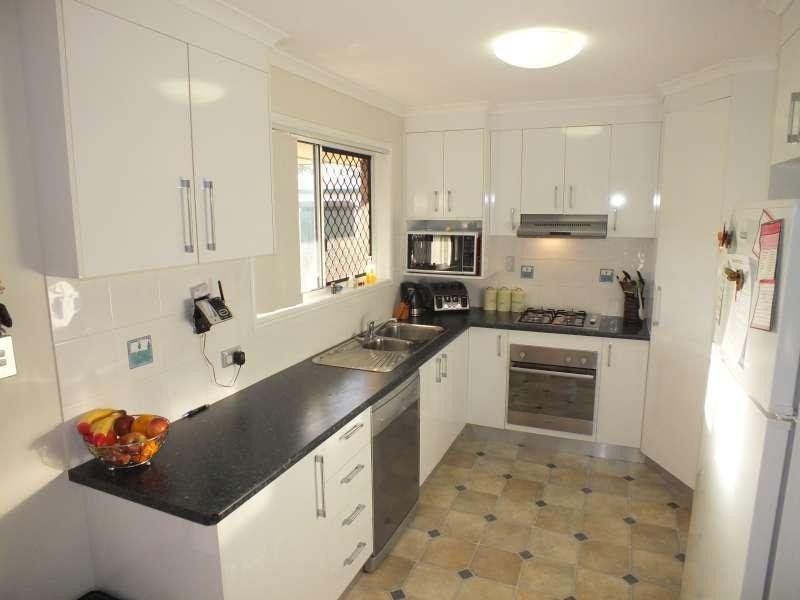 16 Sharyn Court, Point Vernon QLD 4655