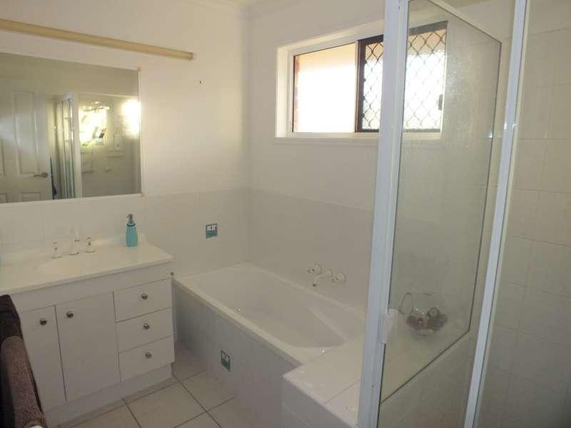 16 Sharyn Court, Point Vernon QLD 4655