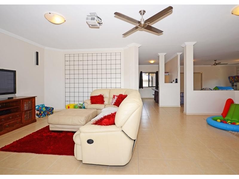 69a Helsham Street, Point Vernon QLD 4655