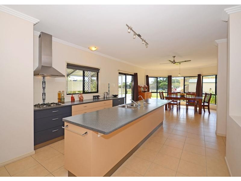 69a Helsham Street, Point Vernon QLD 4655