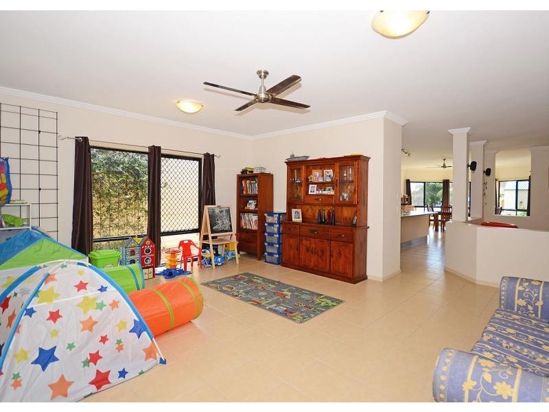 69a Helsham Street, Point Vernon QLD 4655