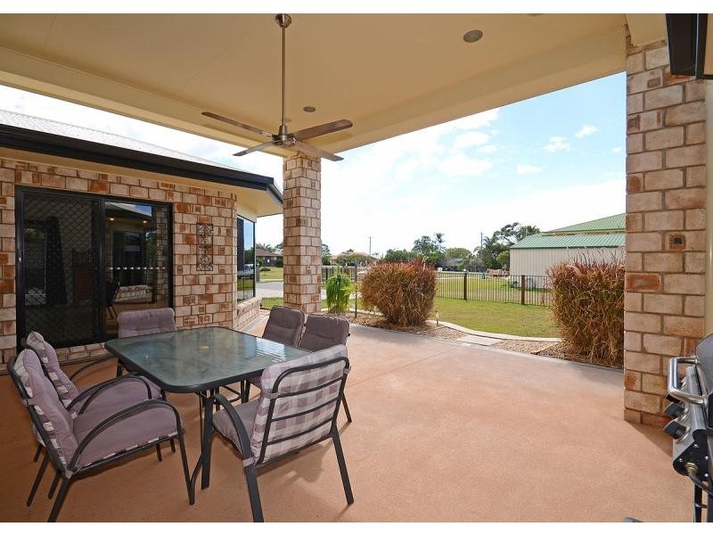 69a Helsham Street, Point Vernon QLD 4655