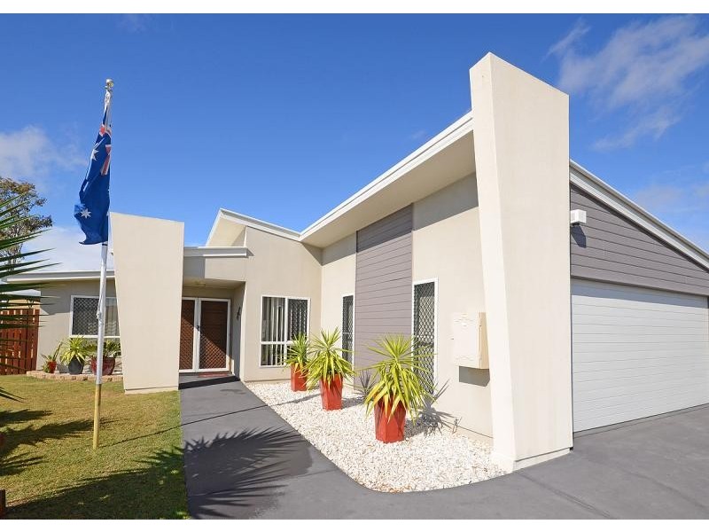 51 Archer Drive, Point Vernon QLD 4655