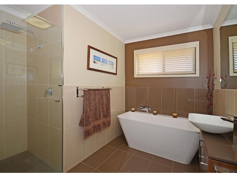 60a Corfield  Street, Point Vernon QLD 4655