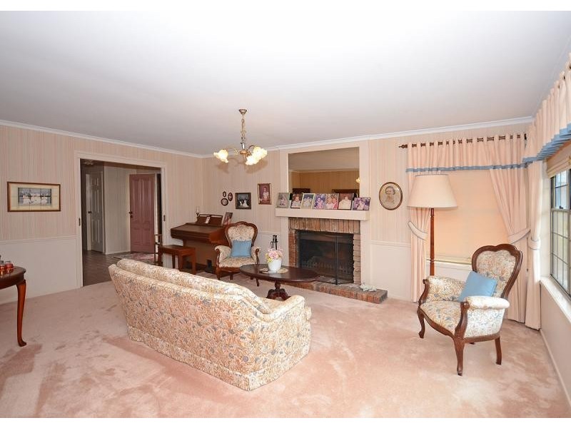 82 Murphy  Street, Point Vernon QLD 4655