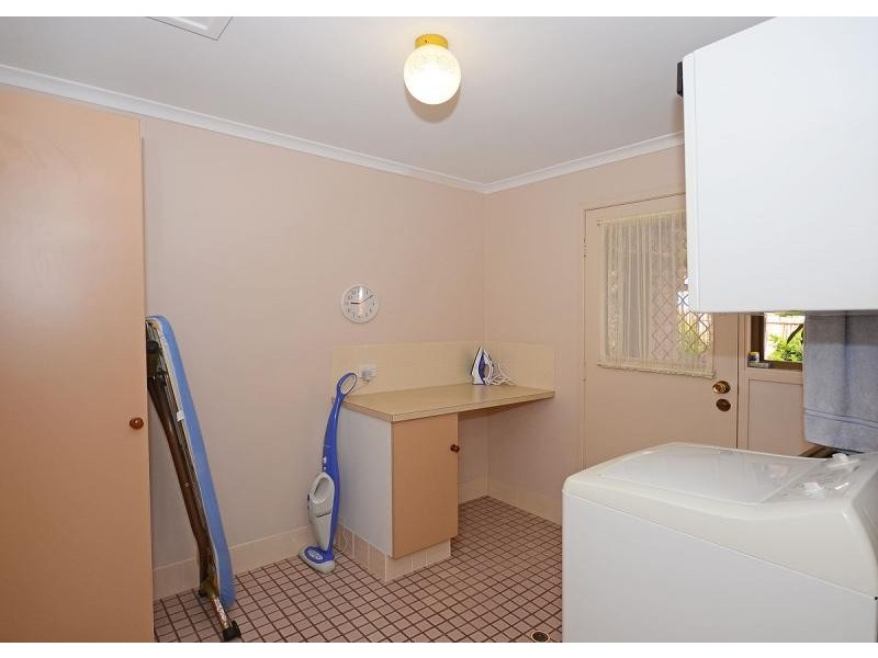 82 Murphy  Street, Point Vernon QLD 4655