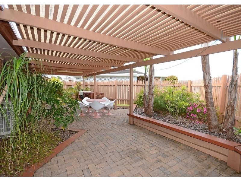 82 Murphy  Street, Point Vernon QLD 4655