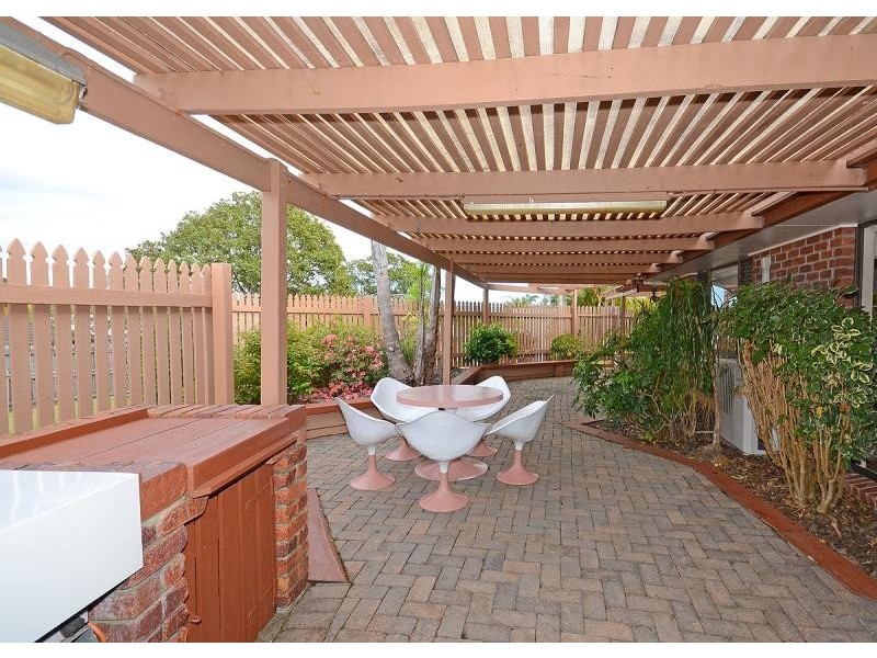 82 Murphy  Street, Point Vernon QLD 4655