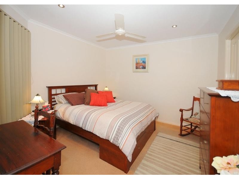 2, 12 Kirton  Road, Point Vernon QLD 4655