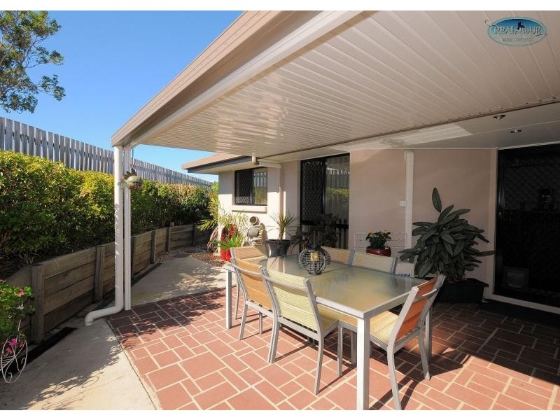 2, 12 Kirton  Road, Point Vernon QLD 4655