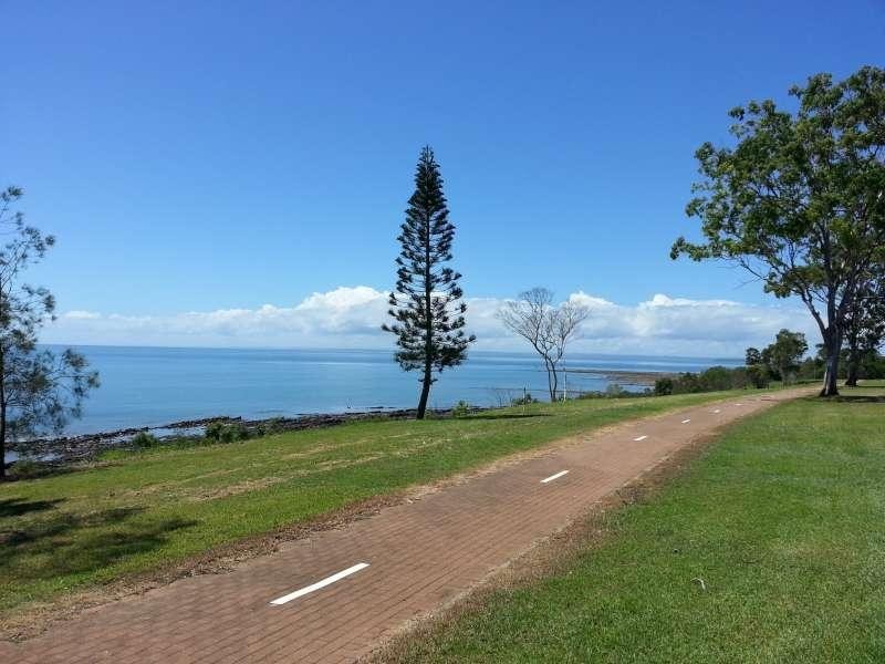 2, 12 Kirton  Road, Point Vernon QLD 4655