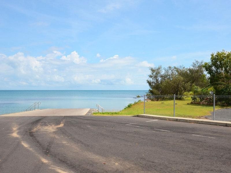 2, 12 Kirton  Road, Point Vernon QLD 4655