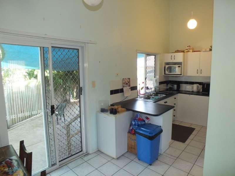 1 Sealink Drive, Point Vernon QLD 4655