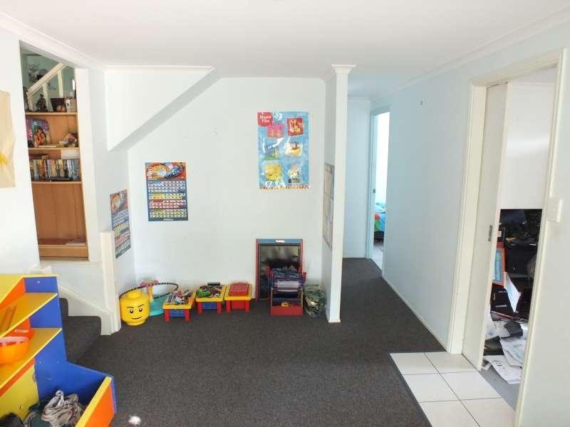1 Sealink Drive, Point Vernon QLD 4655