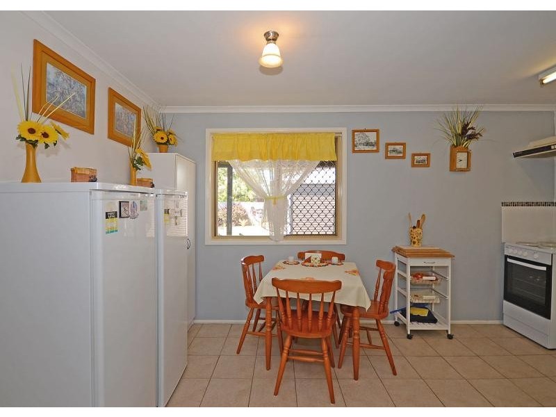 10 Rachael Street, Point Vernon QLD 4655